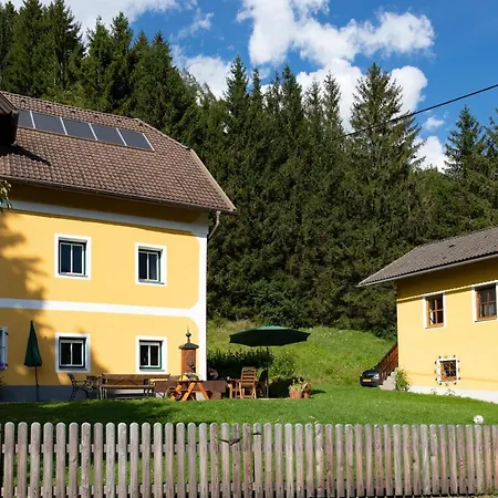 Apartamento Brunner - Im Hühnerhotel Unterkolbnitz