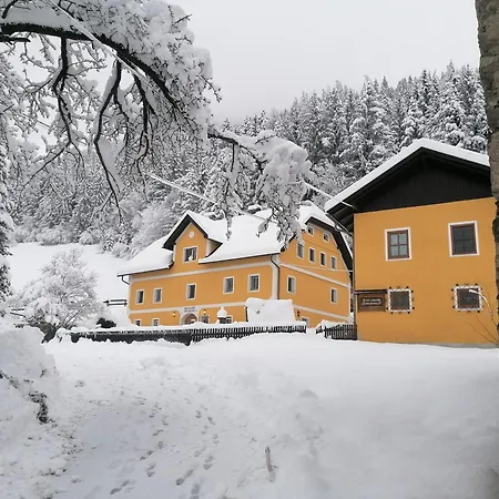 Brunner - Im Hühnerhotel Apartment *