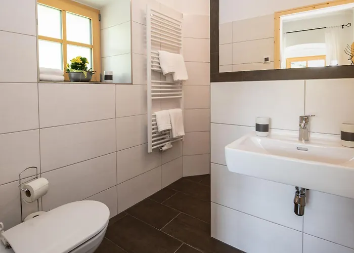 Brunner - Im Hühnerhotel 3*